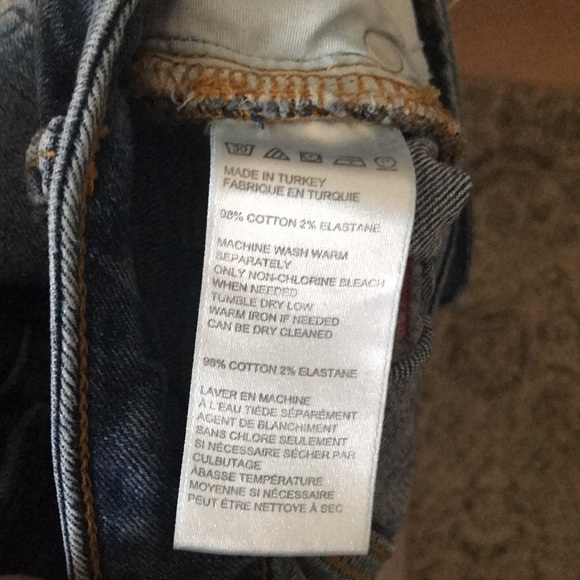 BDG Twig High-Rise Distressed Jeans - Picture 4 of 10